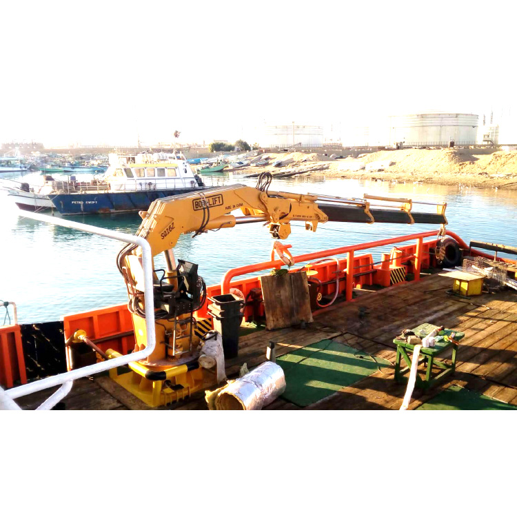 Grue marine à flèche articulée de 16 tonnes